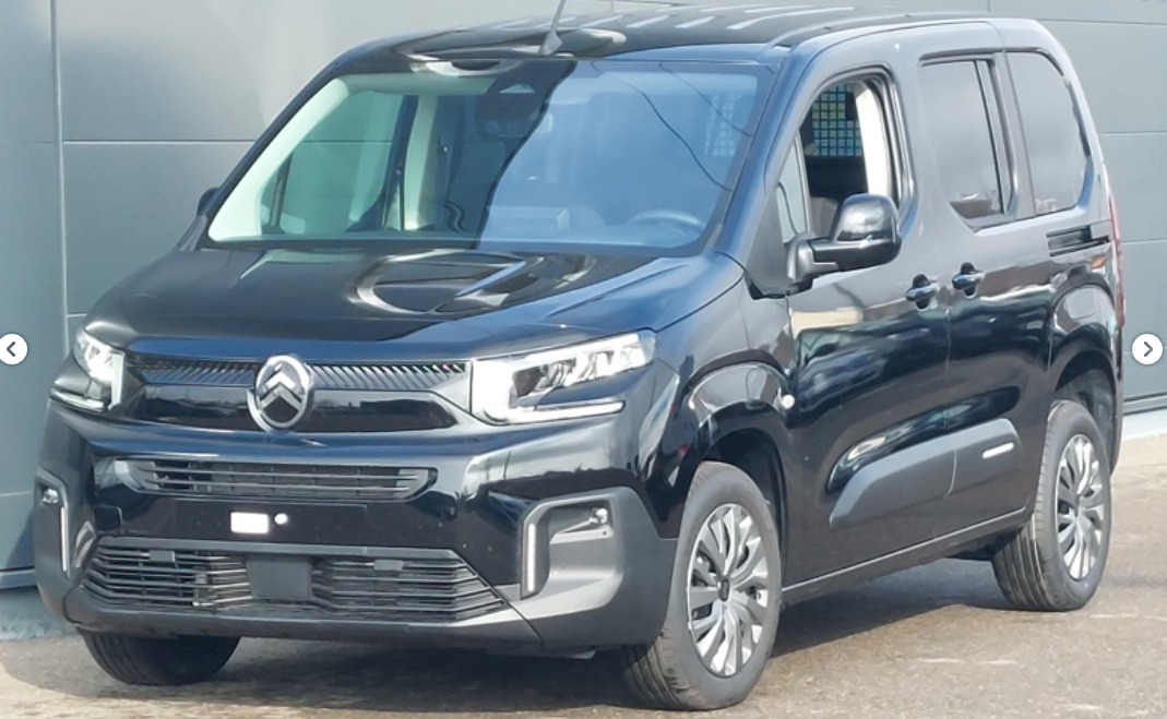 Voitures d'occasion de haute qualité disponibles chez SK Automobiles.